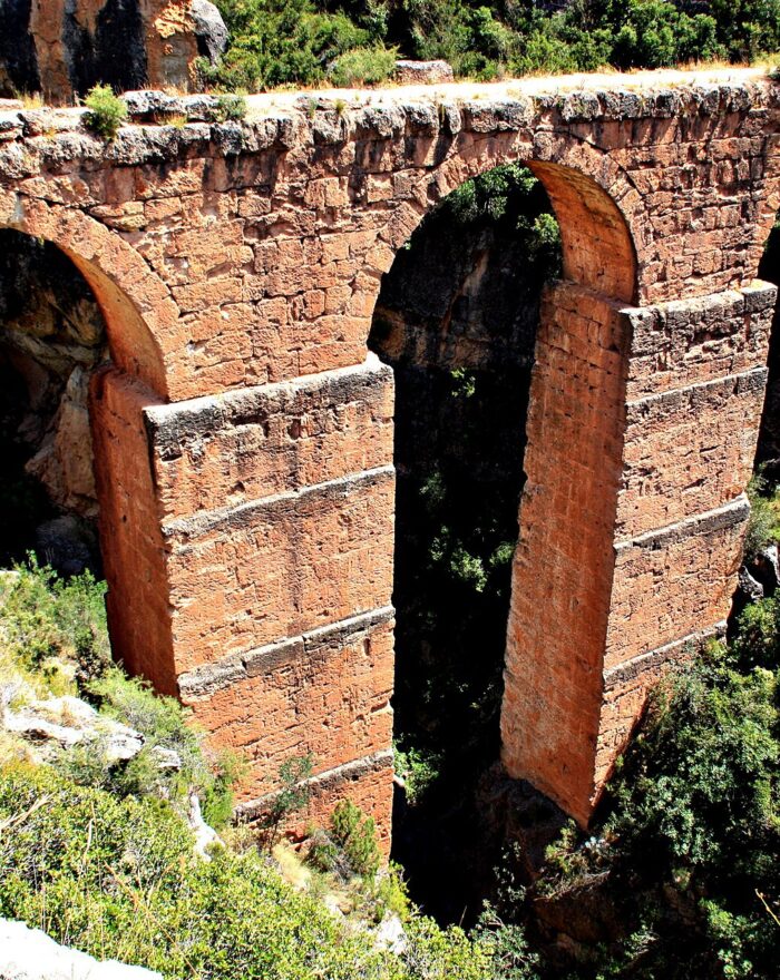 Peña Cortada V2: Ruta del Agua, El Remedio y acueducto romano (Valencia)
