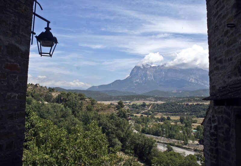 Ruta MTB Bajo Peñas: Zona Zero de Aínsa (Huesca)