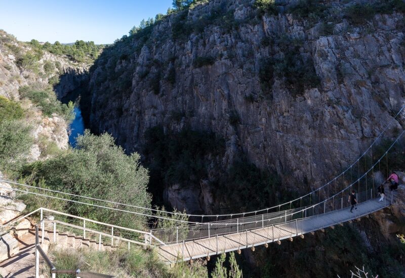 Chulilla a vista de dron, uno de los pueblos más bonitos de Valencia