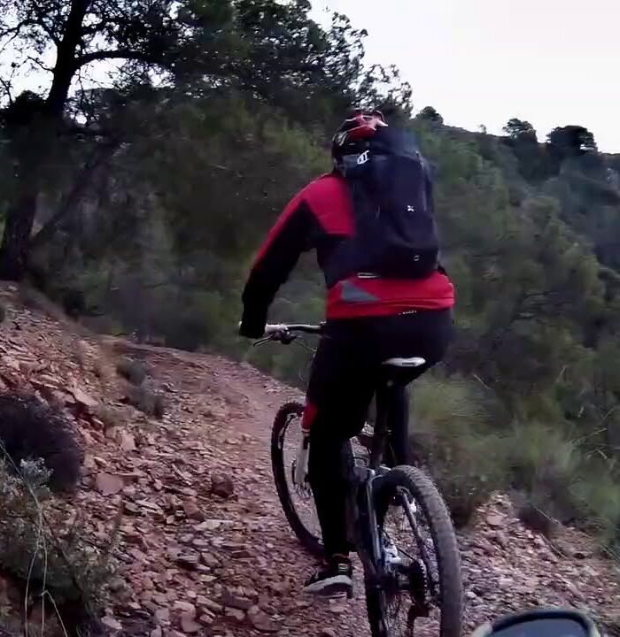Ruta MTB en Sierra Espuña: Senda de las Mil Curvas, del Dinosaurio y del Agua (Murcia)