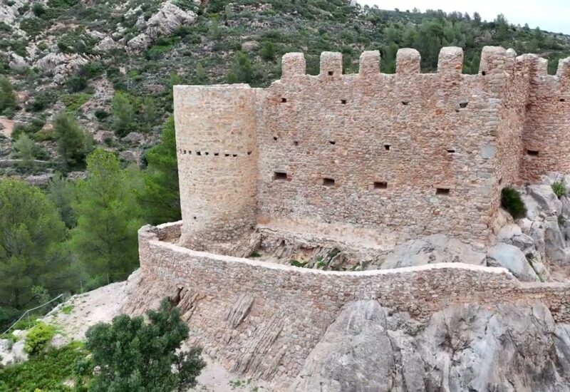 Castillo de l’Alcalatén y Ermita del Salvador (L’Alcora, Castellón)