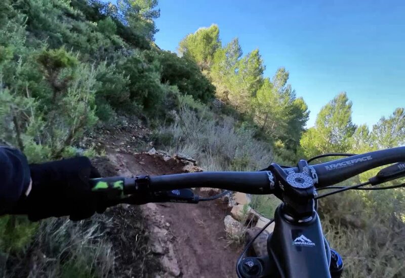 Ruta MTB por Siete Aguas: 4 sendas de bajada súper divertidas (Valencia)